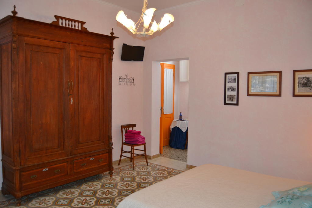 S'Attobiu Guest Rooms Teulada Pokoj fotografie